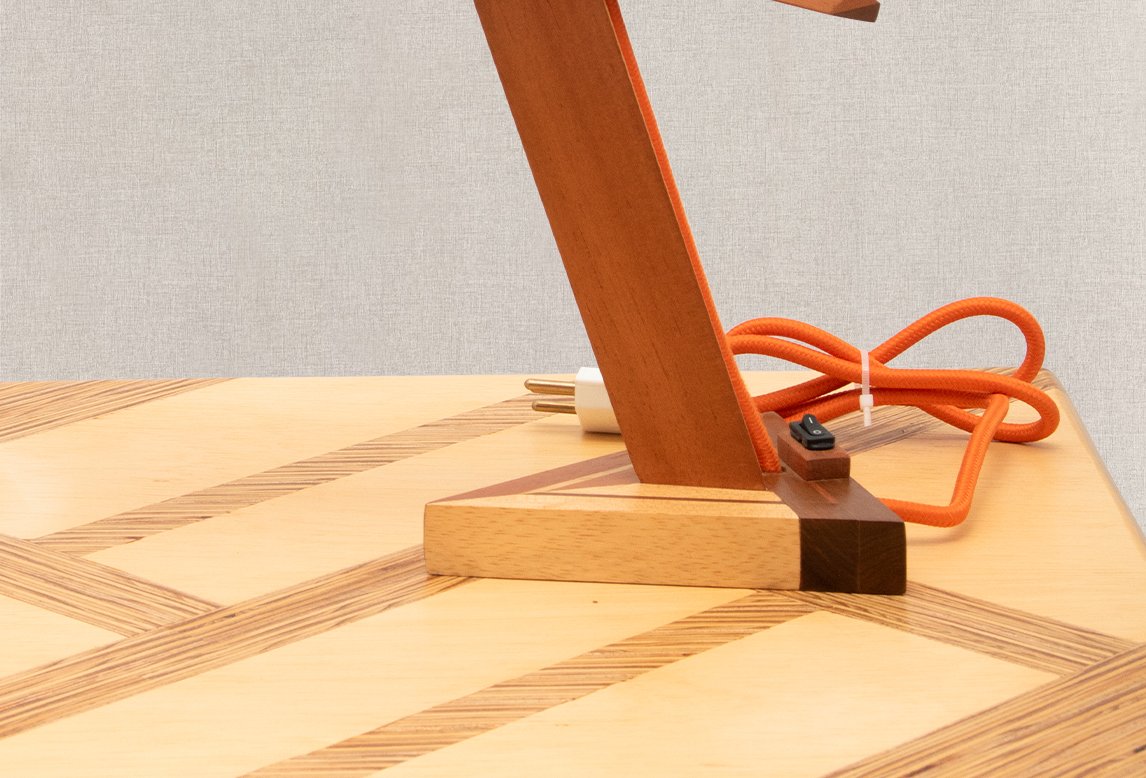 nudo_de_madera_abajur_mesa_zi_03